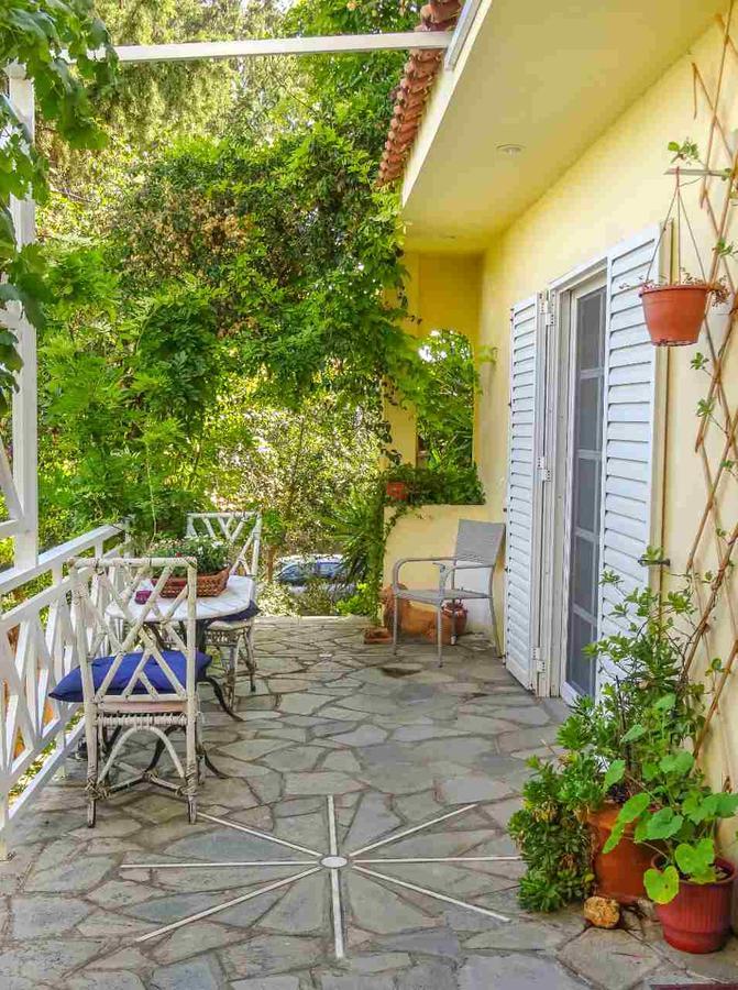 St. Thomas Bed And Breakfast Paianía Exterior foto
